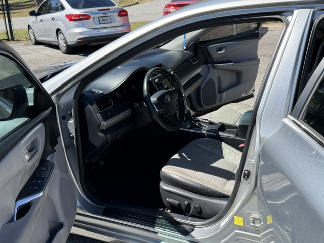 2015 Toyota Camry - Image 5