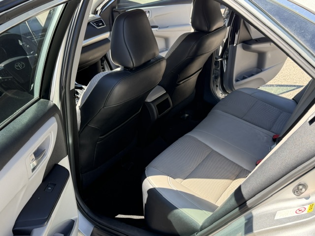 2015 Toyota Camry - Image 4